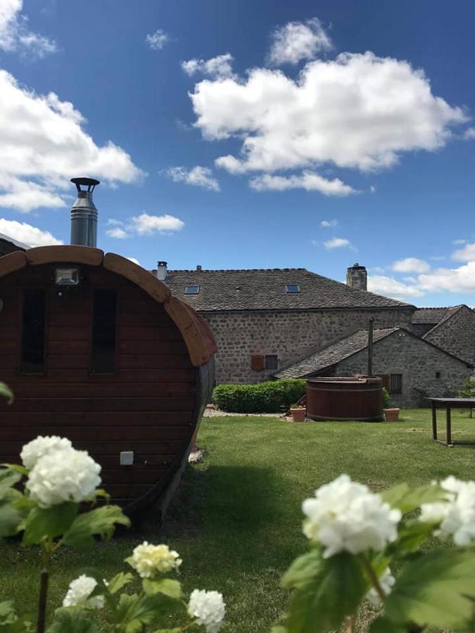 La Pierre Trouee Chambre D'Hotes Châteauneuf-de-Randon Exteriér fotografie