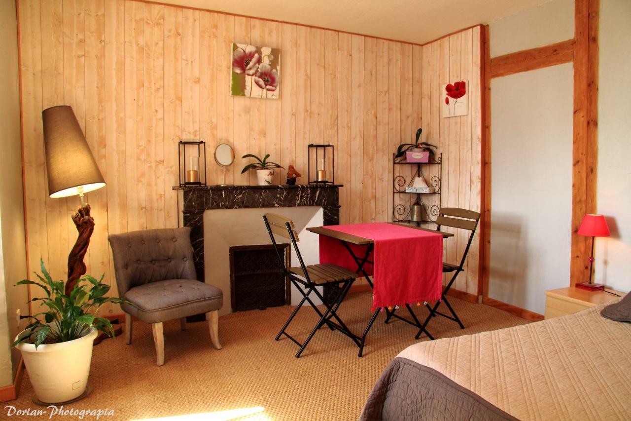 La Pierre Trouee Chambre D'Hotes Châteauneuf-de-Randon Exteriér fotografie